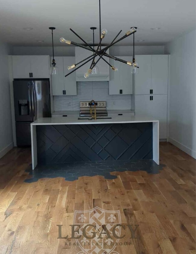 Building Photo - 1710 Nassau St