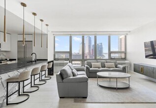 Building Photo - 2 bedroom in Long Island City NY 11101