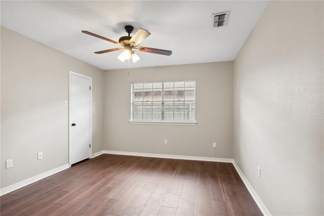 Building Photo - 4712 Southshore Dr