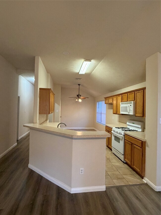 Building Photo - 4734 Lonestone Cir