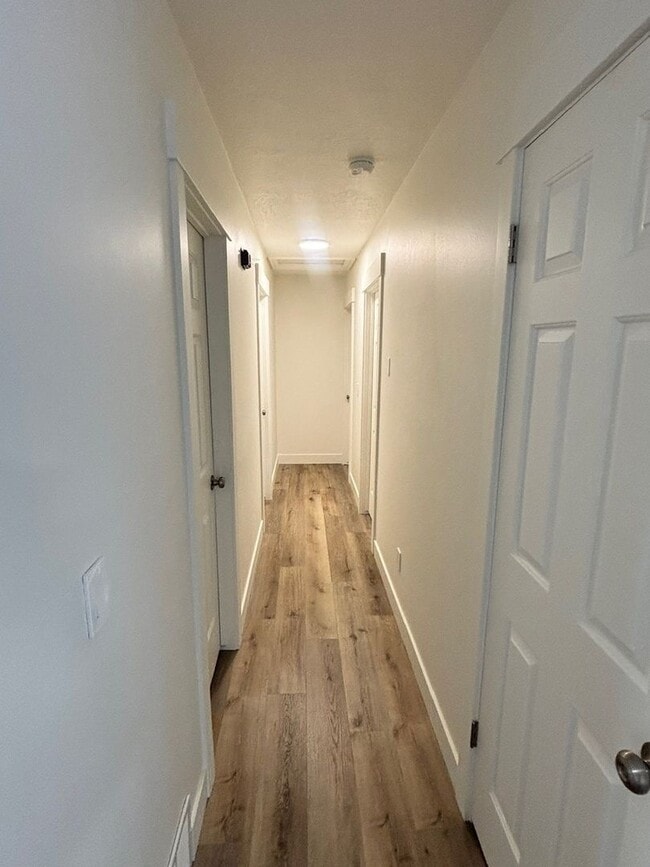 Building Photo - Immaculate Fully Remodeled Orem Home for Rent