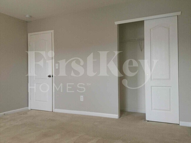 Building Photo - 127 Colville Rd