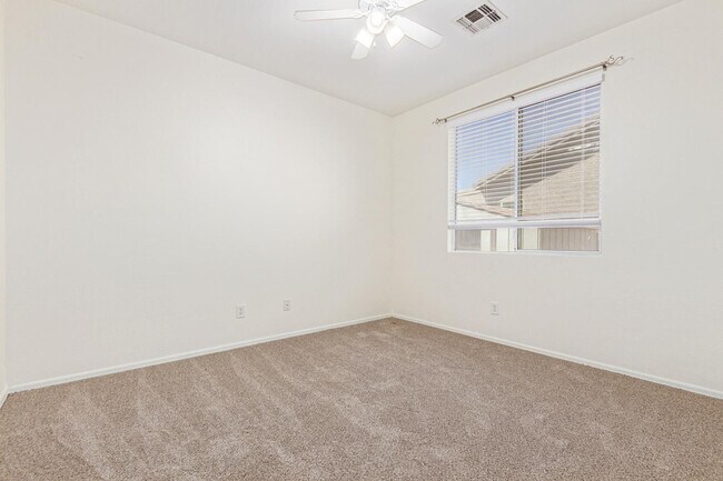 Building Photo - 7407 W Darrow St