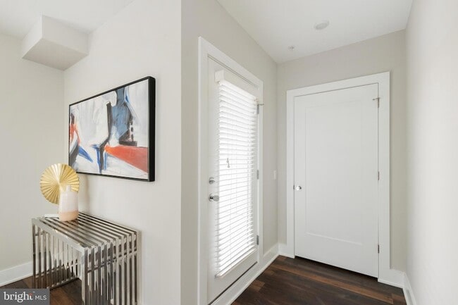 Building Photo - 45 W Haines St