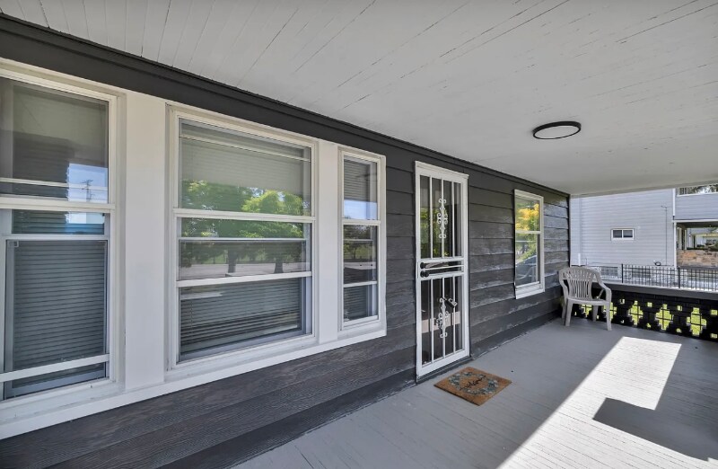 Building Photo - 11125 Melba Ave