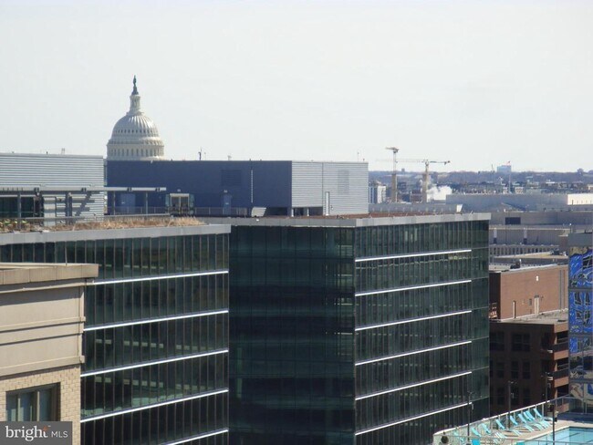 Building Photo - 811 4th St NW