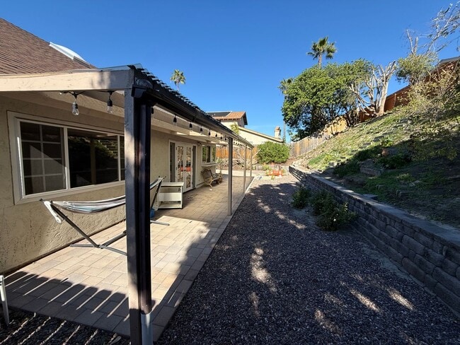 Building Photo - Newly Renovated Home on a Quiet Cul-de-Sac – Available Now