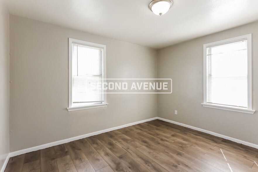 Building Photo - 3100 SW 45th St