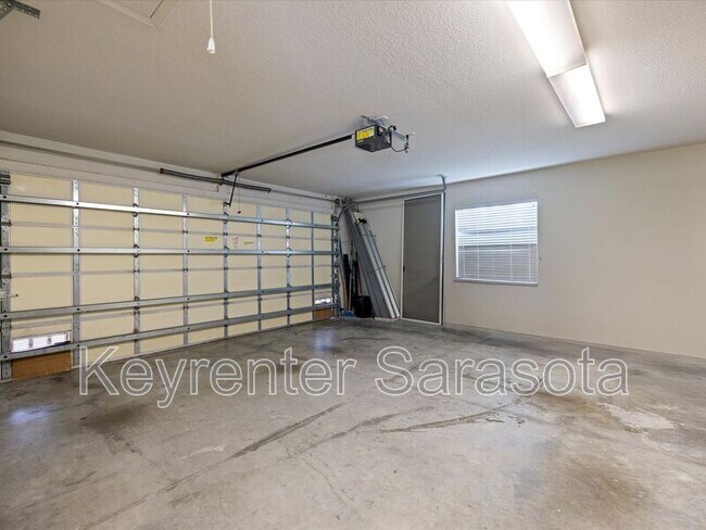 Building Photo - 5994 Demarco Ct