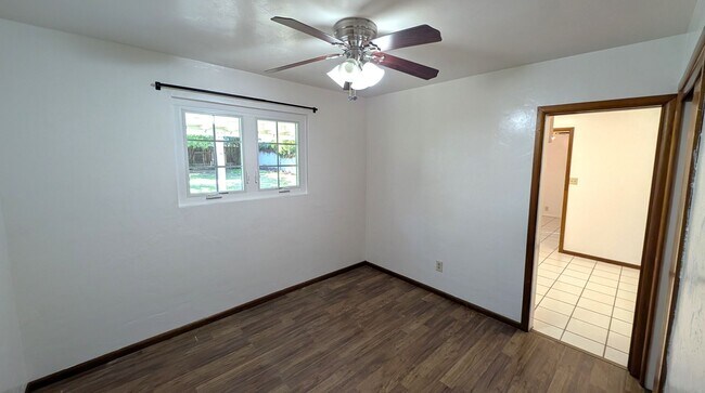 Building Photo - Less Than 1 Mile to ASU! 3 Bed / 2 Bath with Bonus room that can be an office or 4th bedroom!