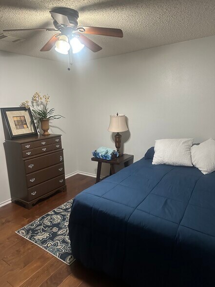 Building Photo - 6434 Maverick Oak Dr