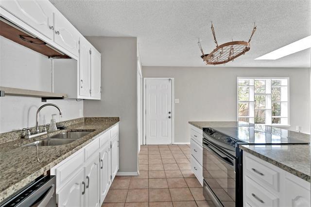 Building Photo - 6104 Kelly Elliott Rd