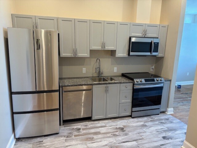 Building Photo - 5 S Center St