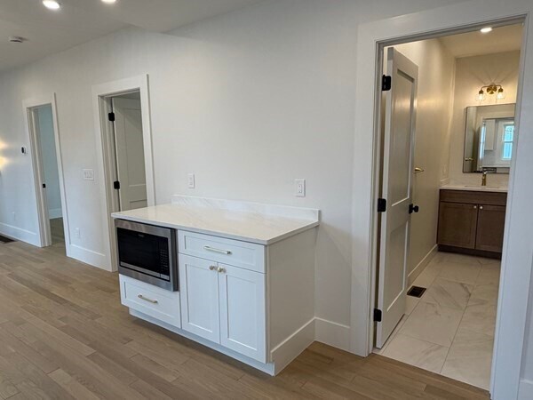 Kitchen - 7 Bennett St