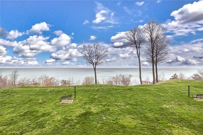 Building Photo - 3304 Baer Beach Rd