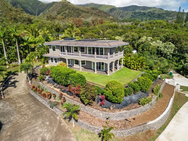 Building Photo - 2284 Kamaile St