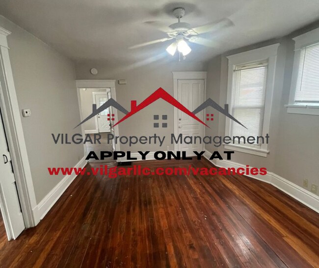 Building Photo - 109 3rd St