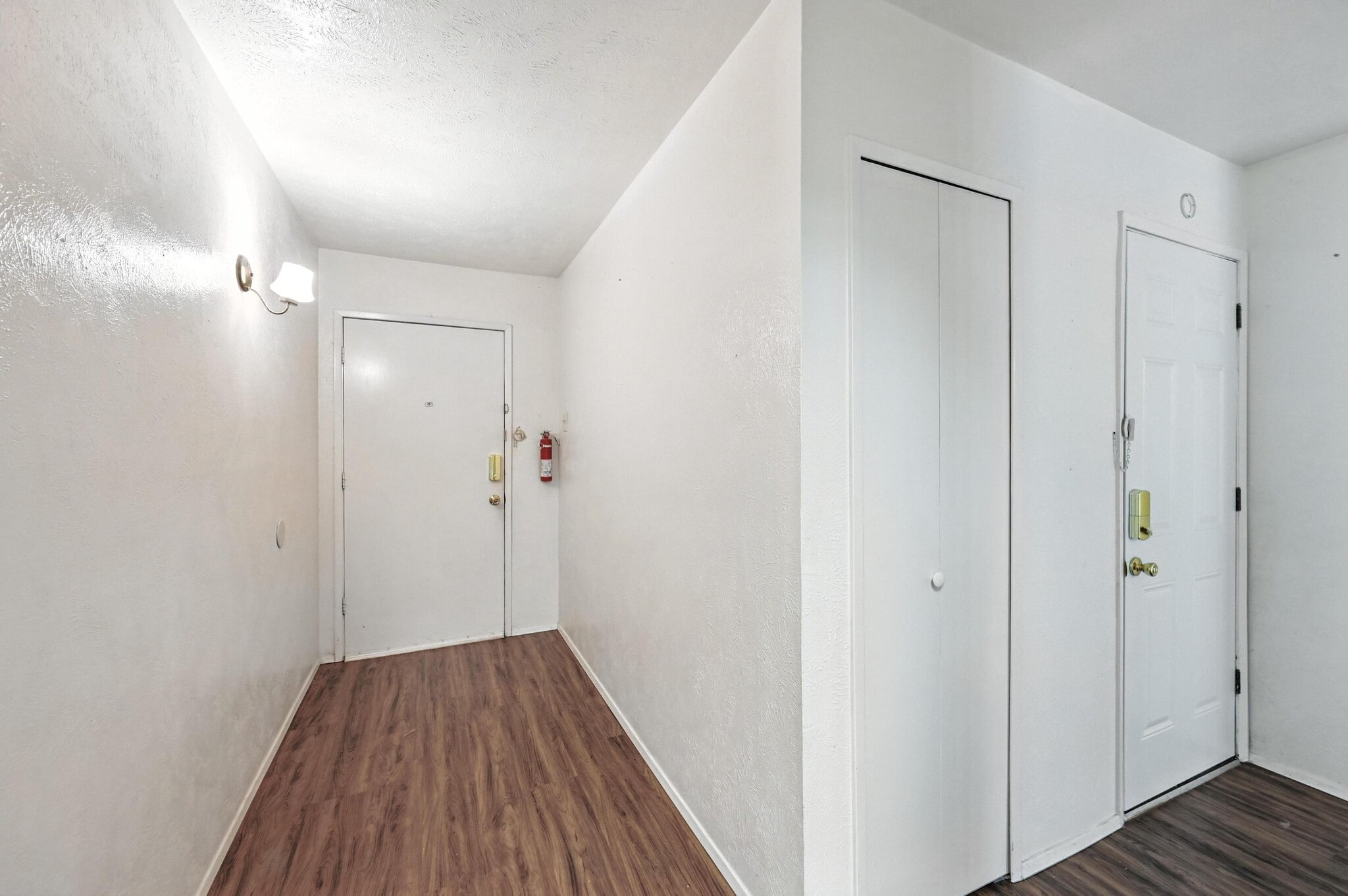 Building Photo - 7101 Christie Ln