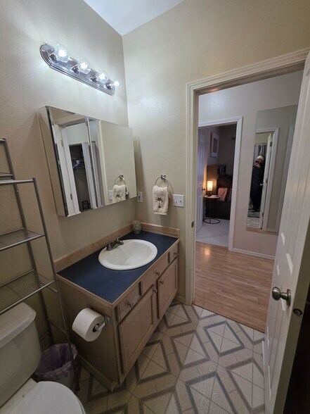 Building Photo - 3030 Lore Rd