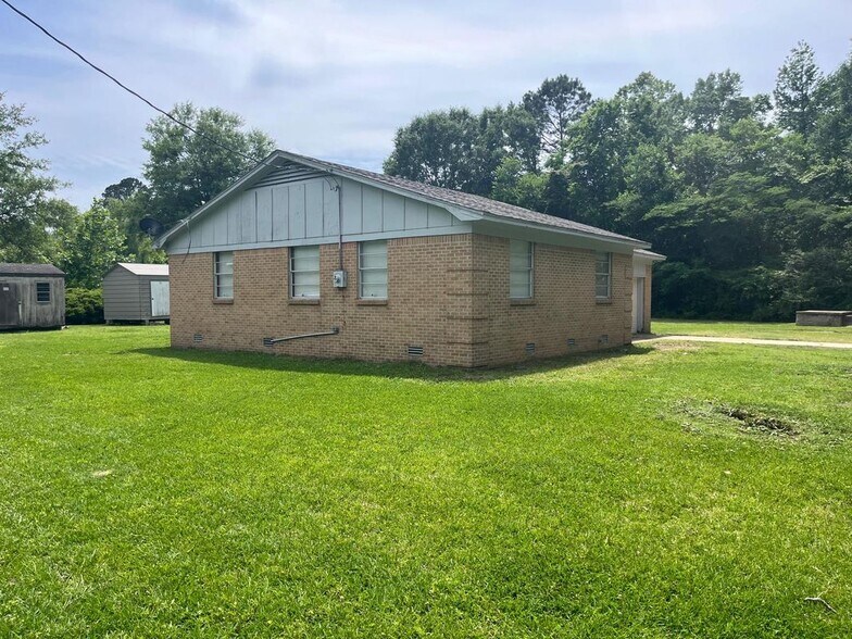 Building Photo - 2125 Dewey St