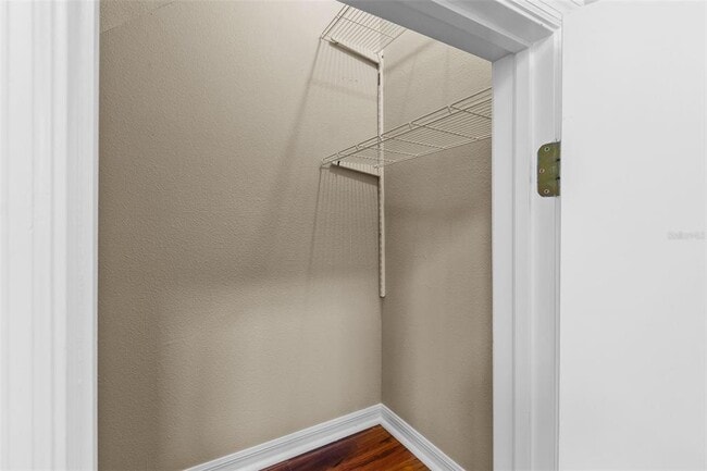 Building Photo - 3372 Covered Bridge Dr E