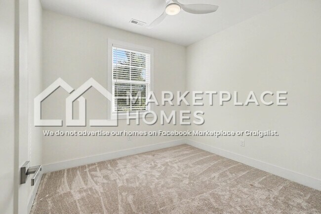 Building Photo - 111 Taverly Dr