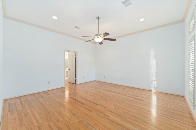 Building Photo - 86 Heathrow Ln