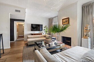 Building Photo - 7640 Lasalle Ave