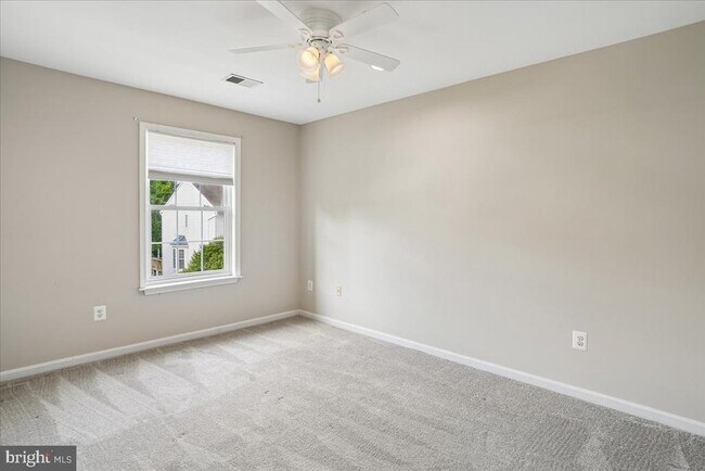 Building Photo - 272 Braxton Way