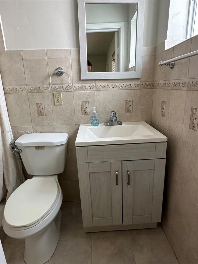 Building Photo - 1718 N 27th Ave