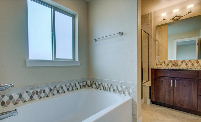 Building Photo - Gorgeous 4 Bed, 3.5 Bath Home | 3,100+ Sq ...