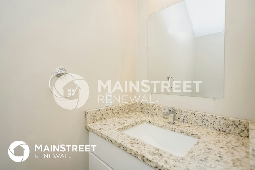 Building Photo - 3161 4th Ave S