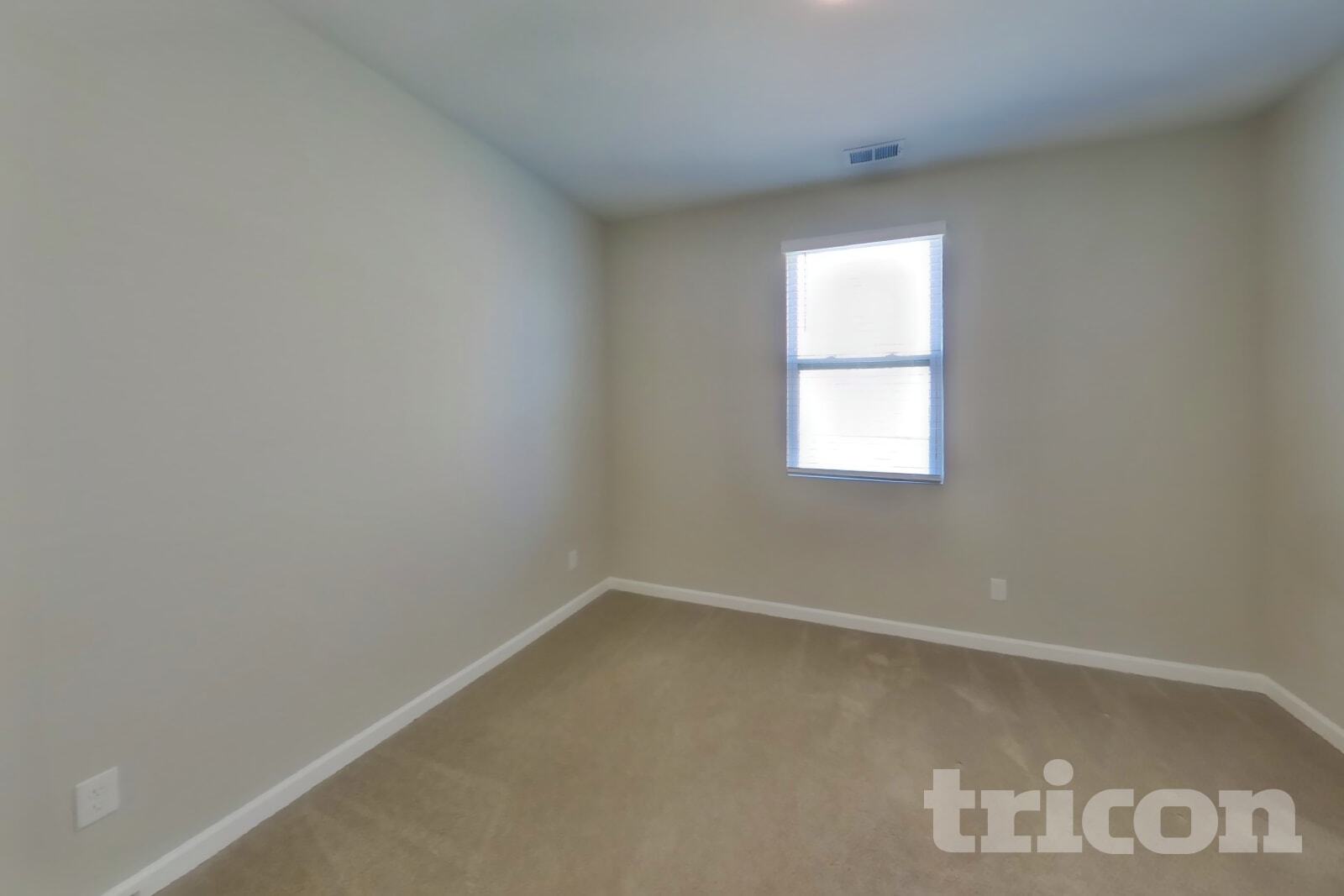 Building Photo - 2028 Tate Farm Ln