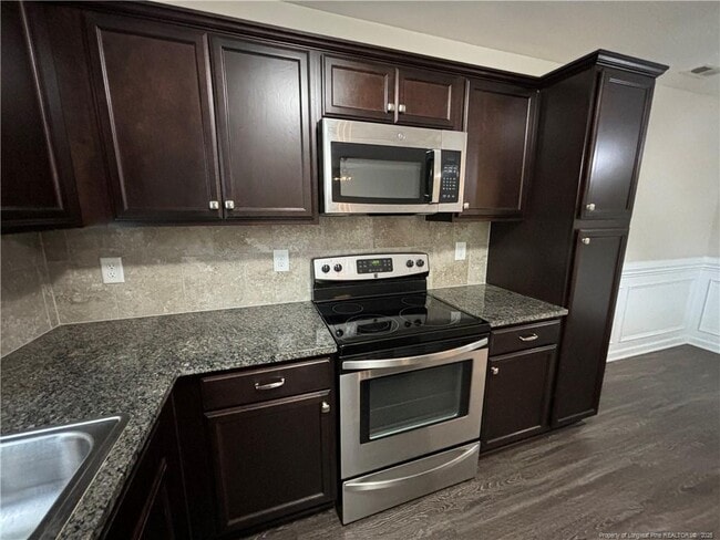 Building Photo - 2522 Gardner Park Dr