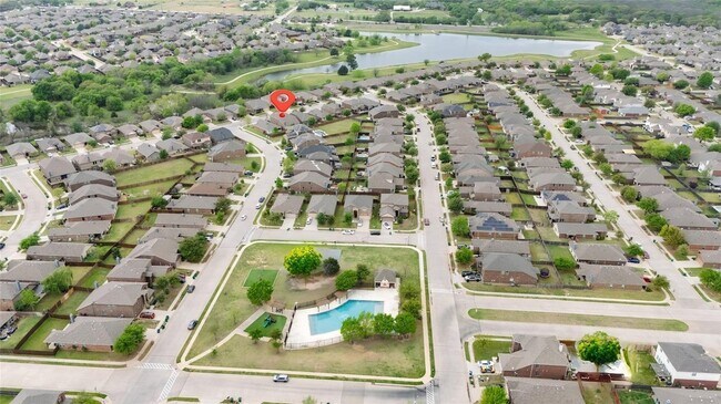 Building Photo - 1009 Cheyenne Dr