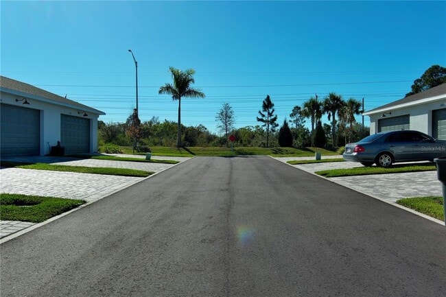 Building Photo - 1912 Swivel Ln