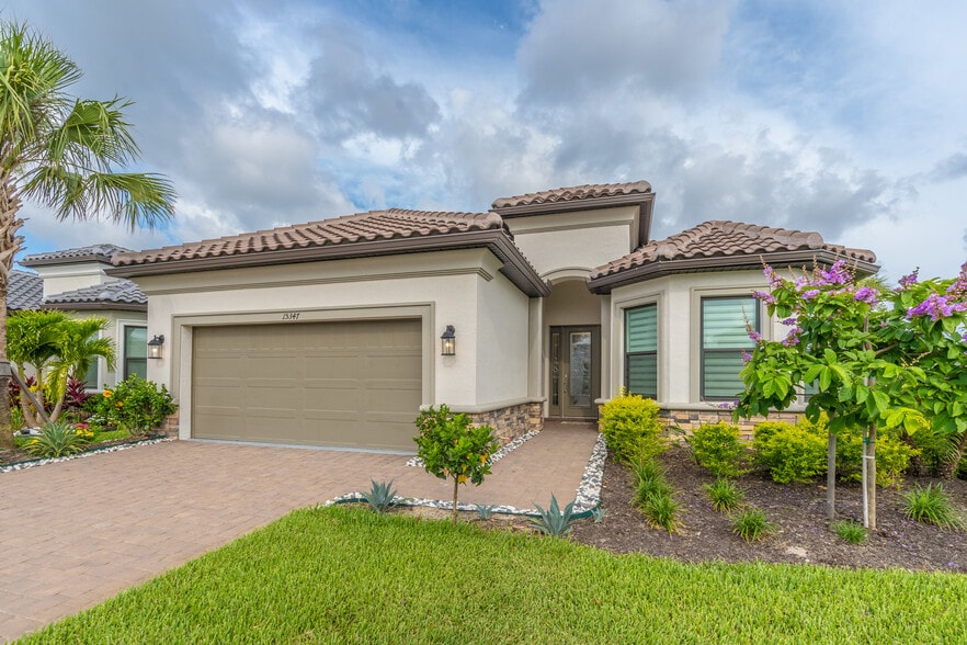 Front of house - 15347 Turin Dr