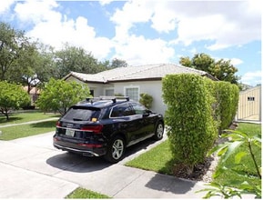 Building Photo - 16307 NW 91st Ave