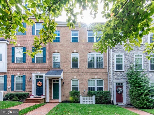 Building Photo - 4302 Edosomwan Ln