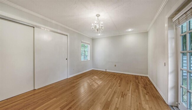 Building Photo - 1763 South Dr