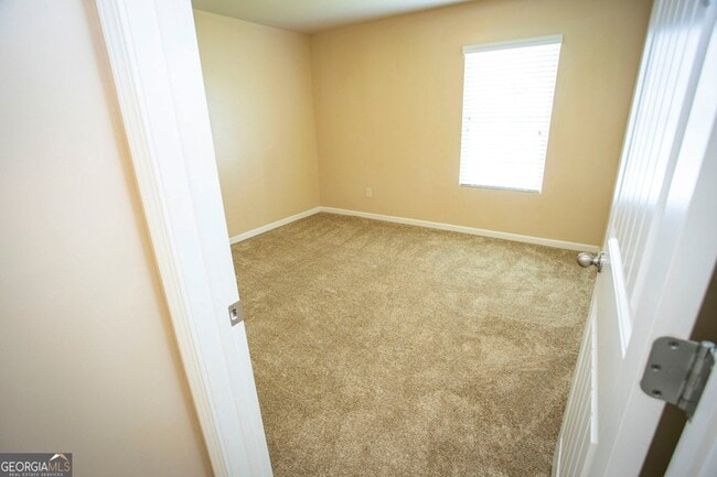Building Photo - 141 Westin Way