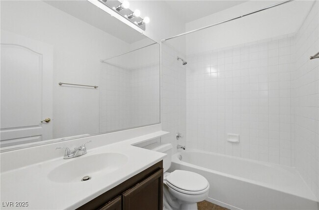 Building Photo - 1501 Truett St