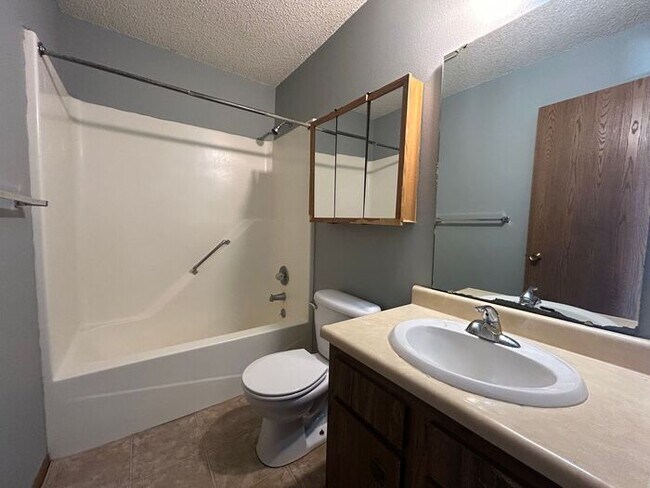 Building Photo - $1,100 | 2 Bedroom, 1 Bathroom Apartment | Pet Friendly* | Available for an August 1st, 2026 Move...