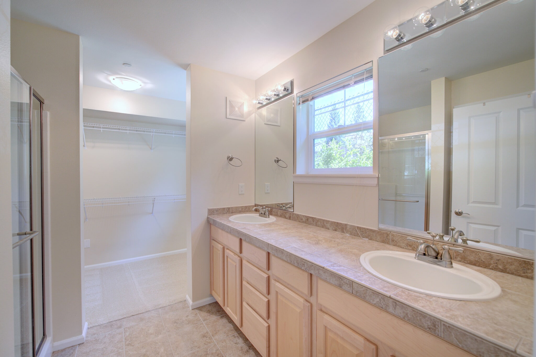 Building Photo - 11306 124th Ave NE