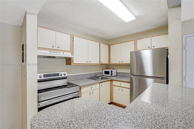 Building Photo - 7160 NW 179th St