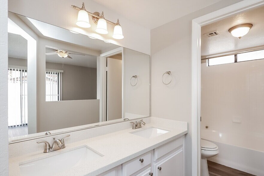 Building Photo - 1338 Operetta Way