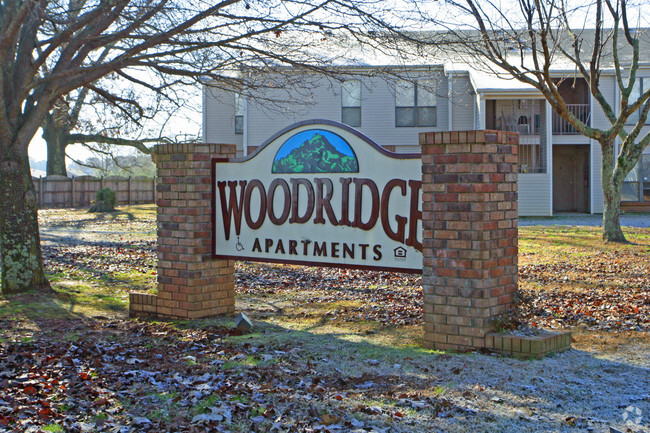 Primary Photo - Woodridge Apartments