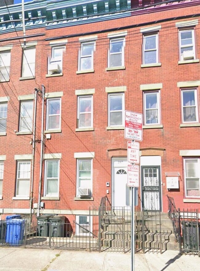 Building Photo - 287 Bergen Ave