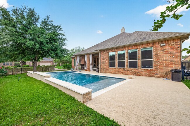 Building Photo - 32607 Wingfoot Cir