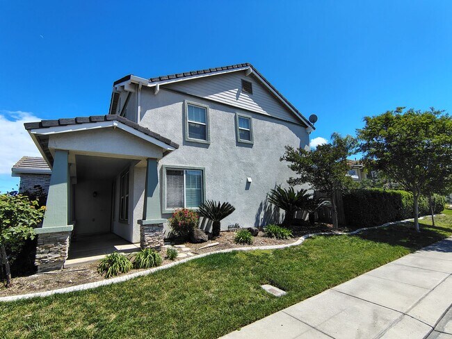 Building Photo - 13606 Brook Way